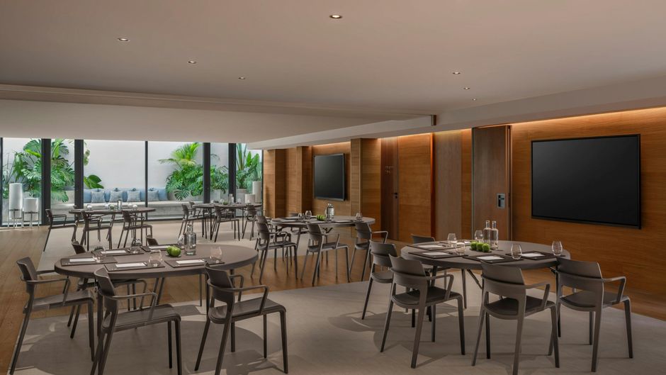 W Residences Algarve Meeting