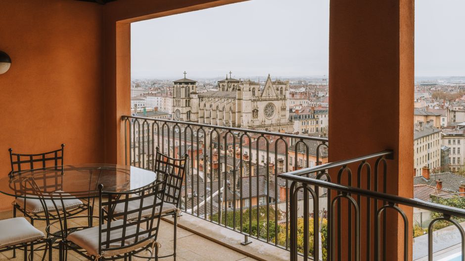 Villa Florentine Room