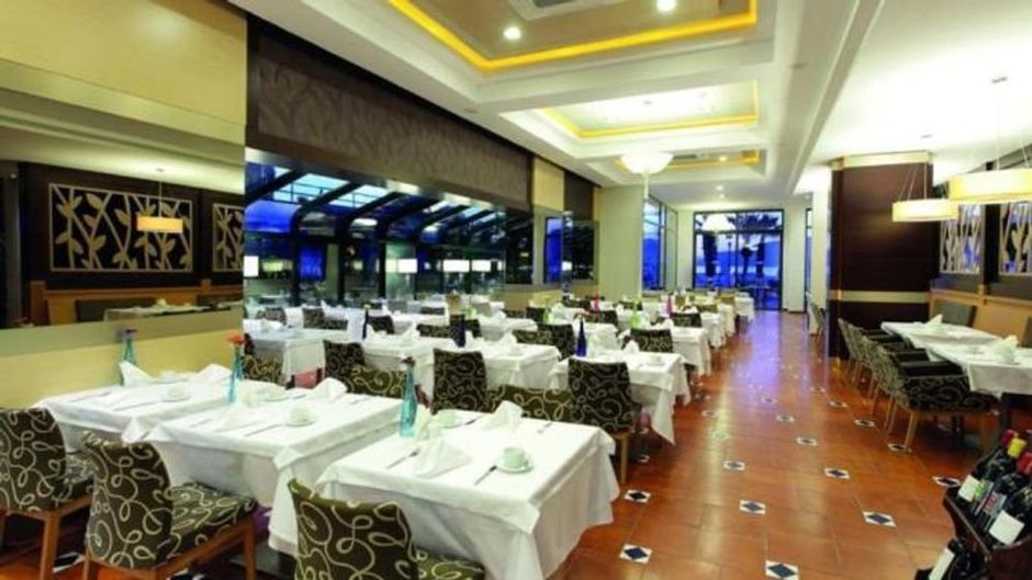 Cettia Beach Resort Restaurant