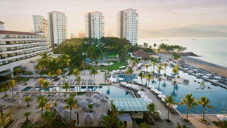 Marriott Puerto Vallarta Resort & Spa Pool