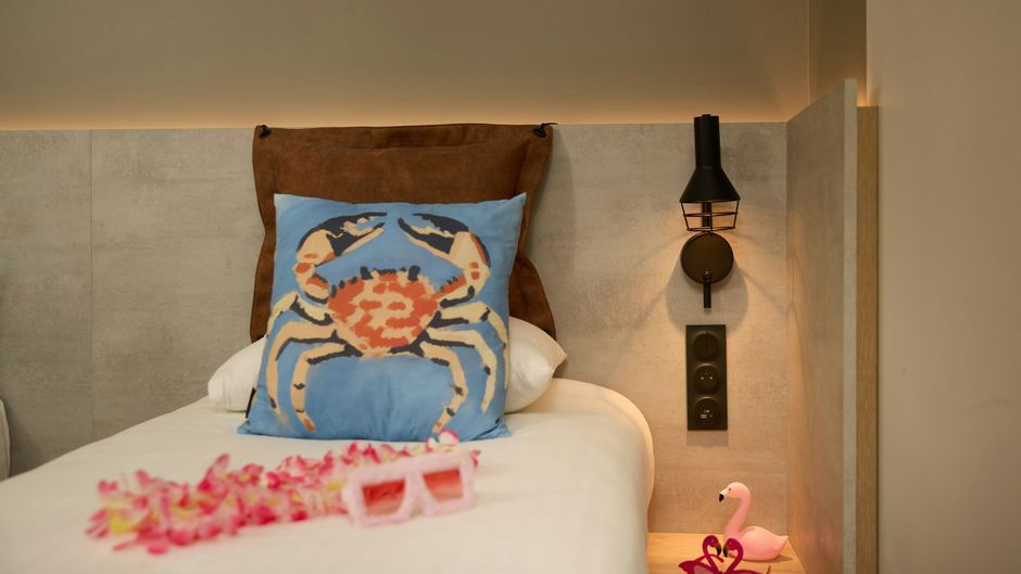 Moxy Nice Room