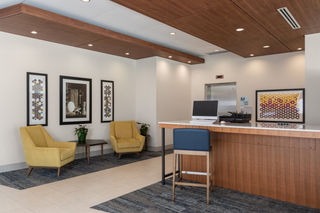 Holiday Inn Express & Suites Victoria