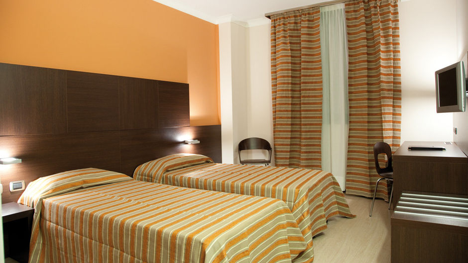 Vercelli Palace Hotel Room