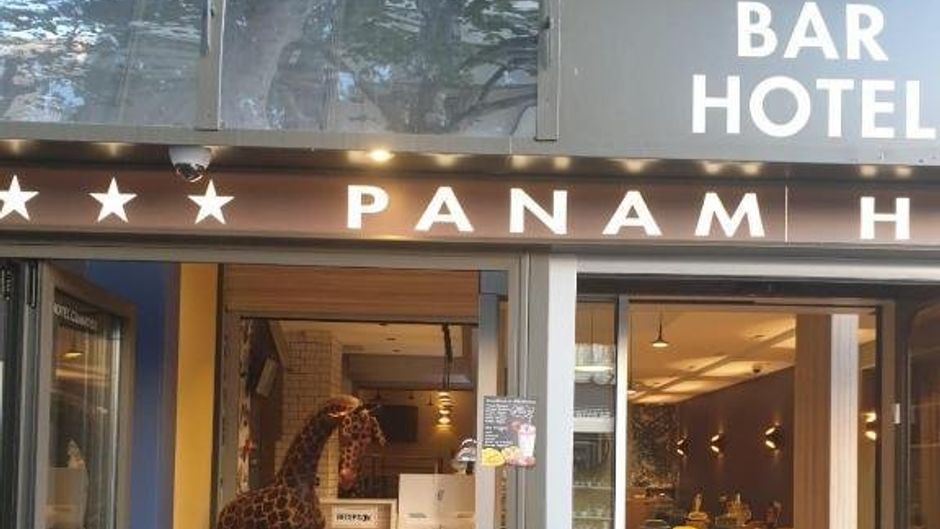 Panam Hotel Paris Exterior