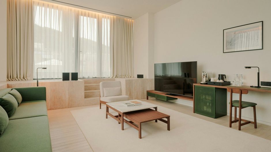 The Telegraph Hotel Suite