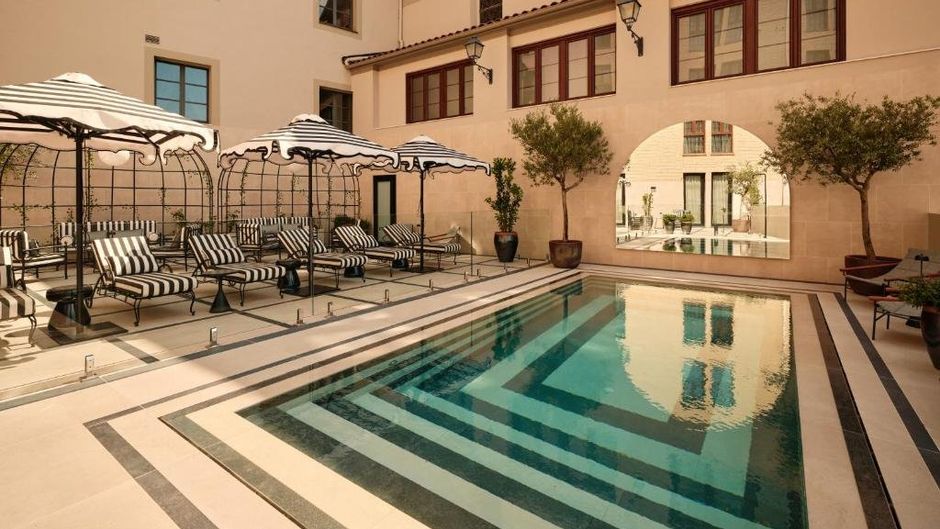 Pamplona Catedral Hotel Pool