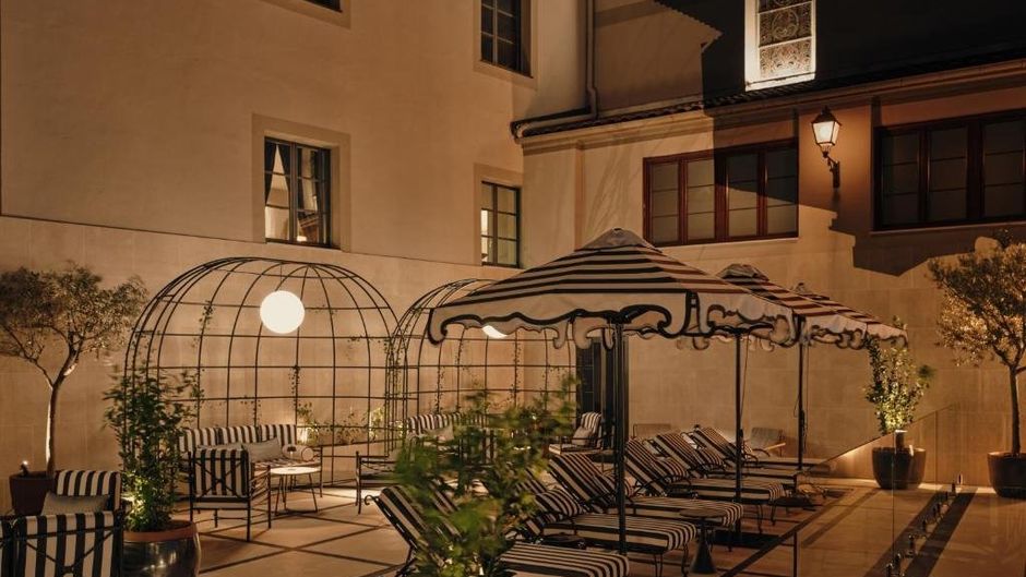 Pamplona Catedral Hotel Pool