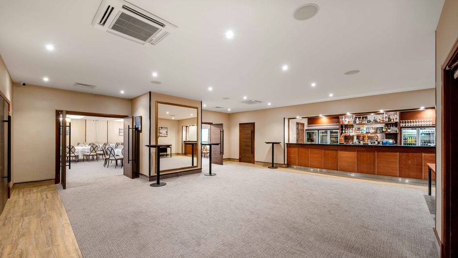 Thatchers Hotel Meeting