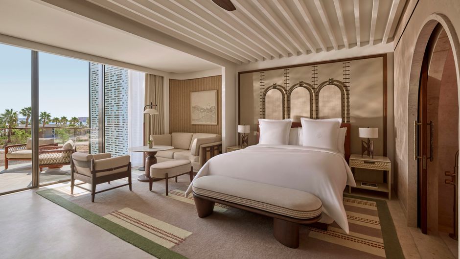 Four Seasons Resort and Residences Room