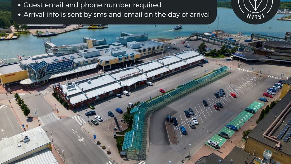 Hotel Seaport Exterior