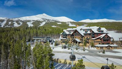 Crystal Peak Lodge