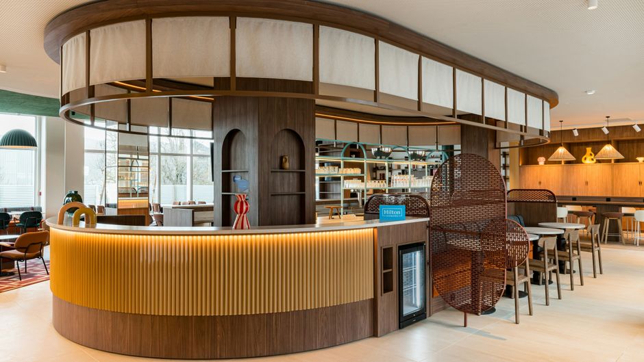 Hampton Merignac Lobby