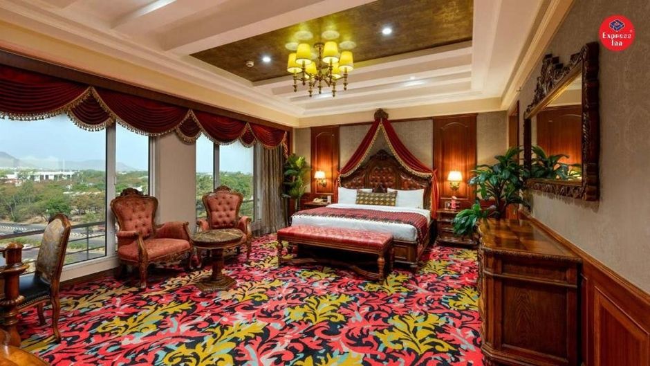 Express Inn Nashik Suite