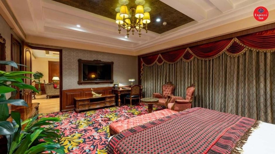 Express Inn Nashik Suite