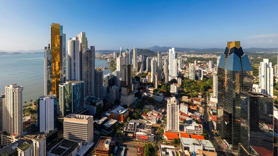 W Panama Exterior
