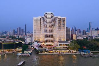 Royal Orchid Sheraton Riverside Hotel