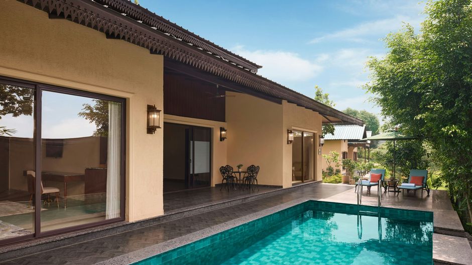 Debu's The Fern Resort & Spa Pool