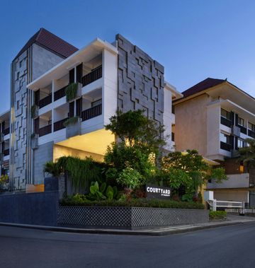 Courtyard Bali Seminyak Resort