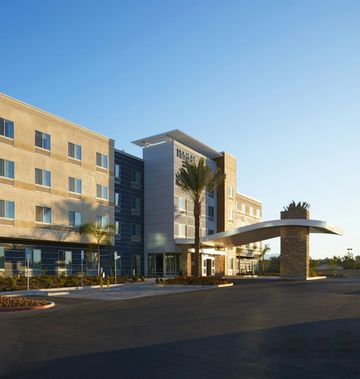 Fairfield Inn & Suites Riverside