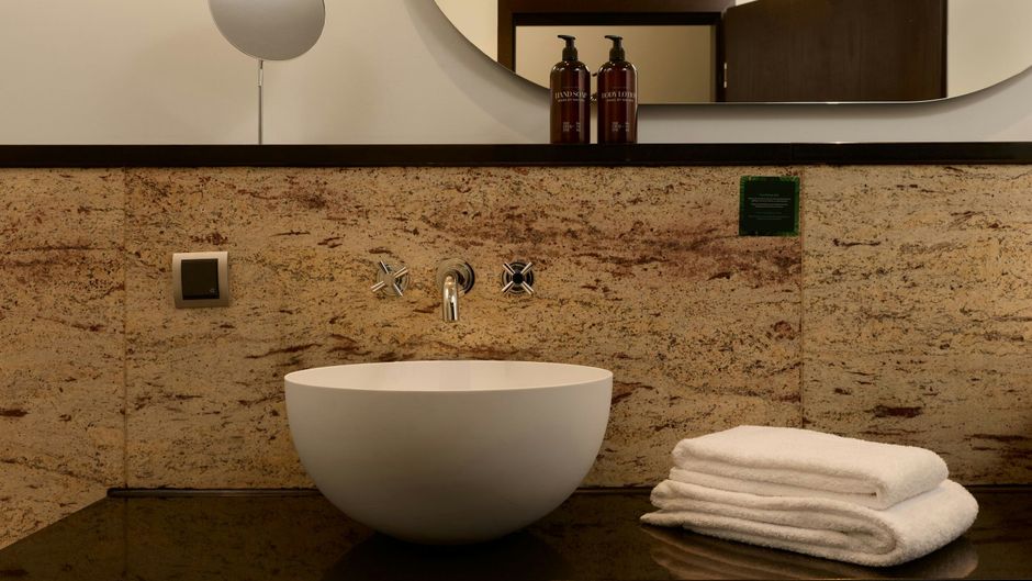 Metropolitan Hotel by Flemings Room