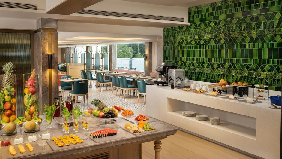 The Crown - IHCL SeleQtions Restaurant