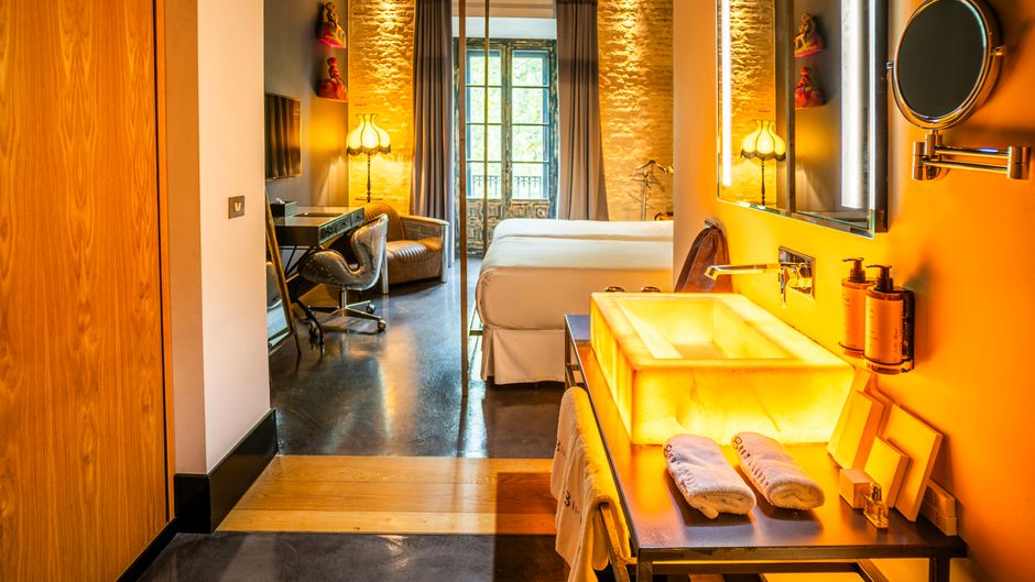 Hotel Lobby Room