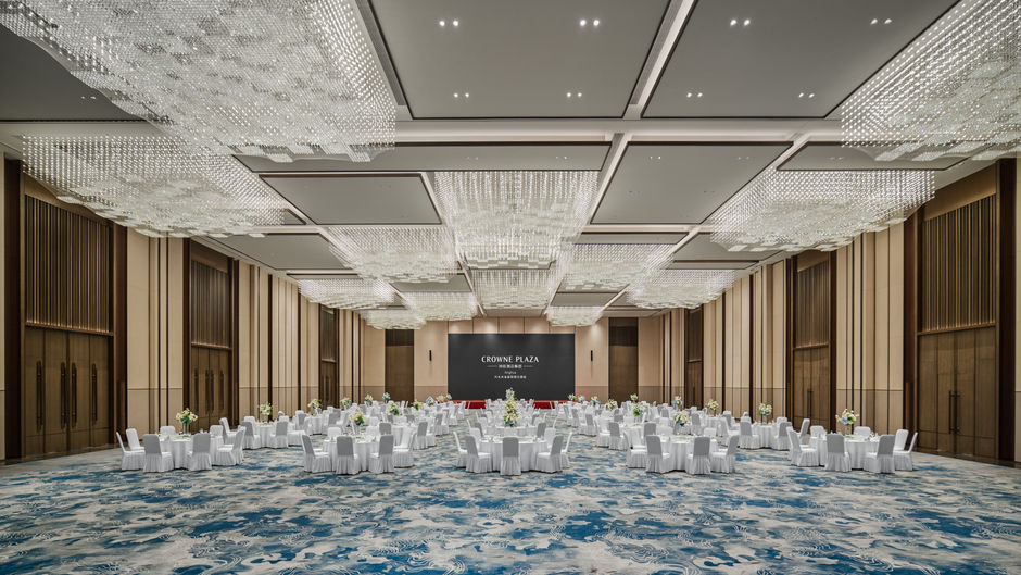 Crowne Plaza Xinghua Ballroom