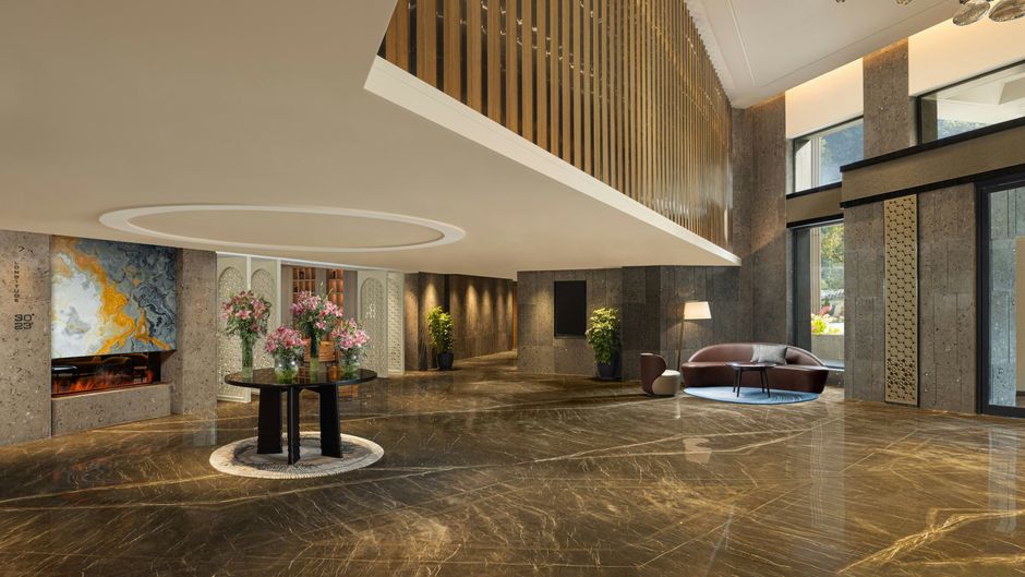 Le Meridien Dehradun Resort Lobby