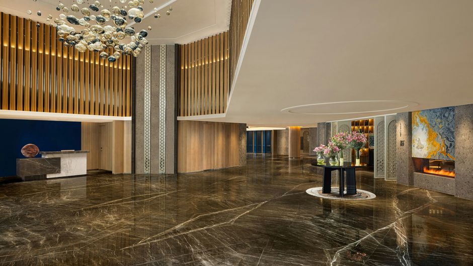 Le Meridien Dehradun Resort Lobby