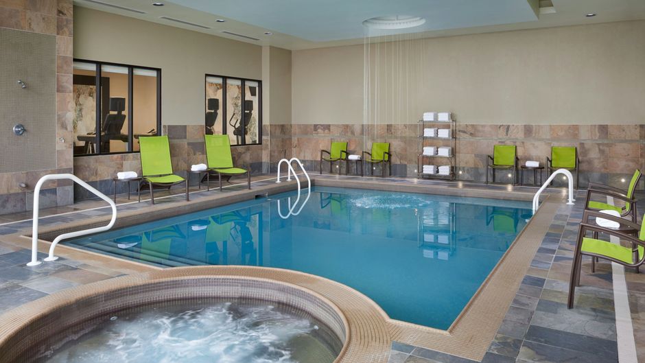 SpringHill Suites Toronto/Vaughan Pool
