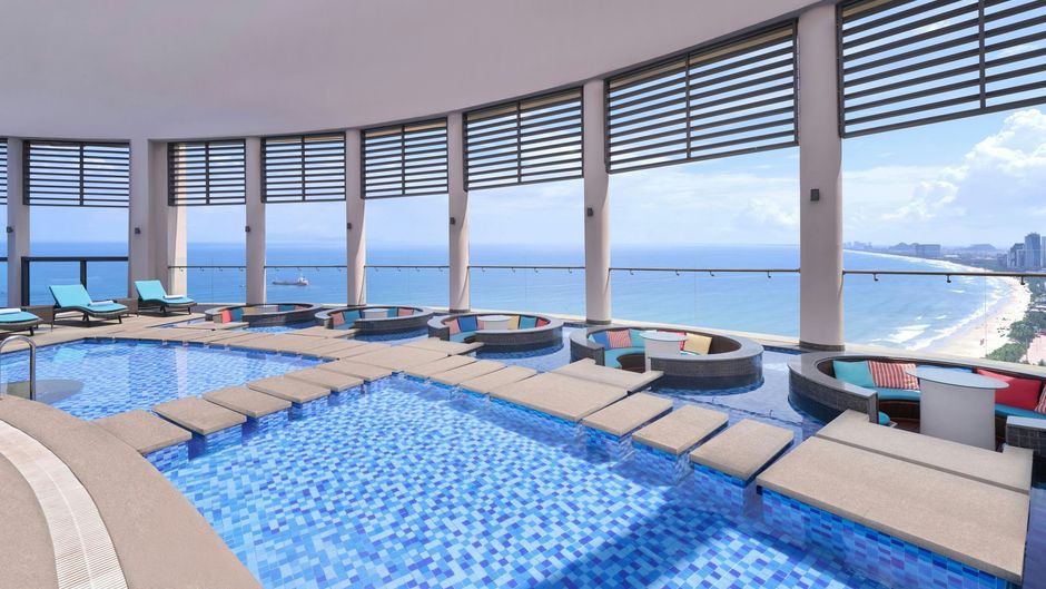 Four Points by Sheraton Danang Pool