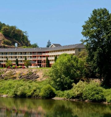 The Lodge at Roseburg