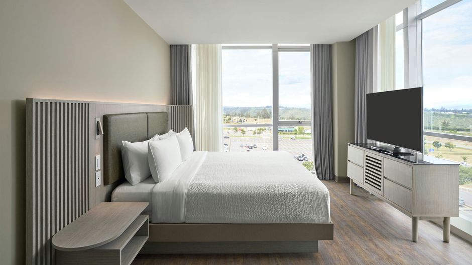Courtyard by Marriott Quito Airport Suite