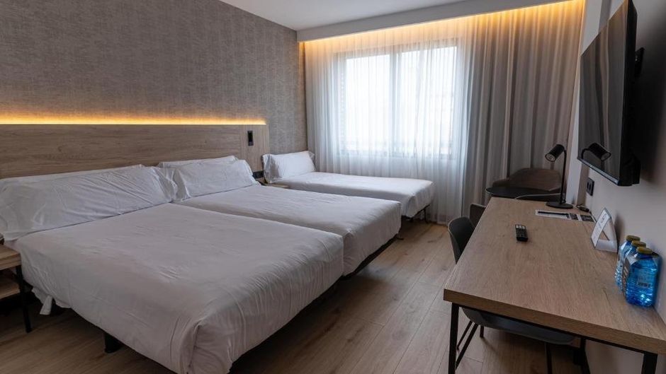 Blanca de Navarra Room
