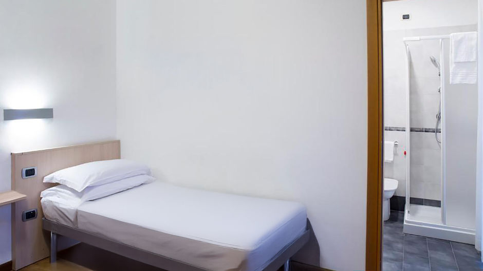 Park Hotel Mondovi Room