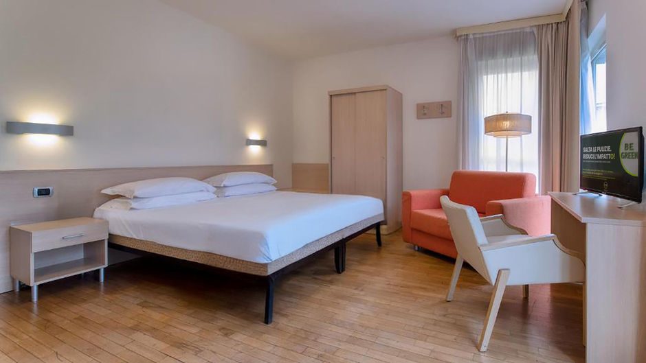Park Hotel Mondovi Room