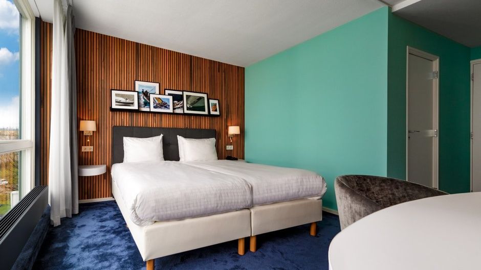 Delta Hotel Room