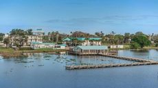Lakeshore Resort & Marina