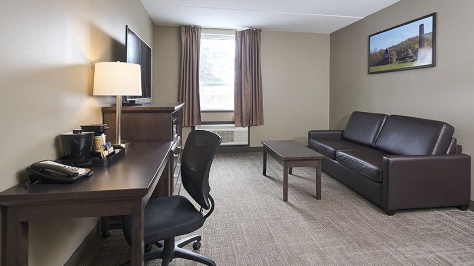Canad Inns Windsor Park Restaurant