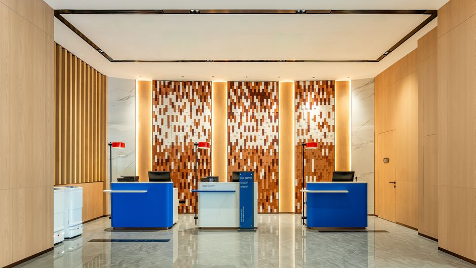 Holiday Inn Exp Haigang Exterior