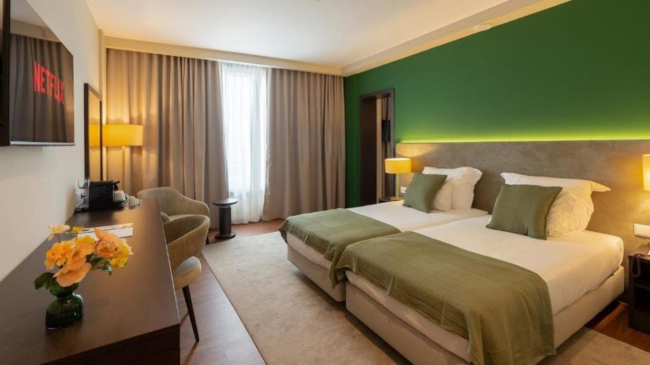 Hotel Premium Porto Maia Room