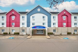 Candlewood Suites