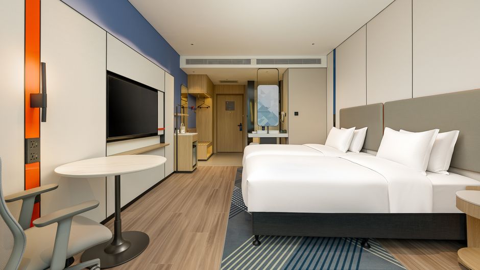 Holiday Inn Exp Haigang Room