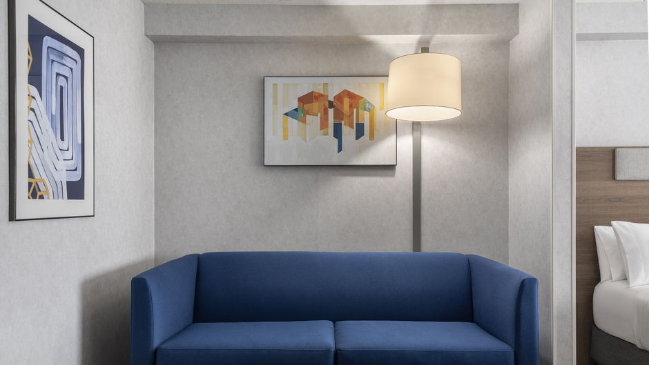 Holiday Inn Express Hotel & Suites Room