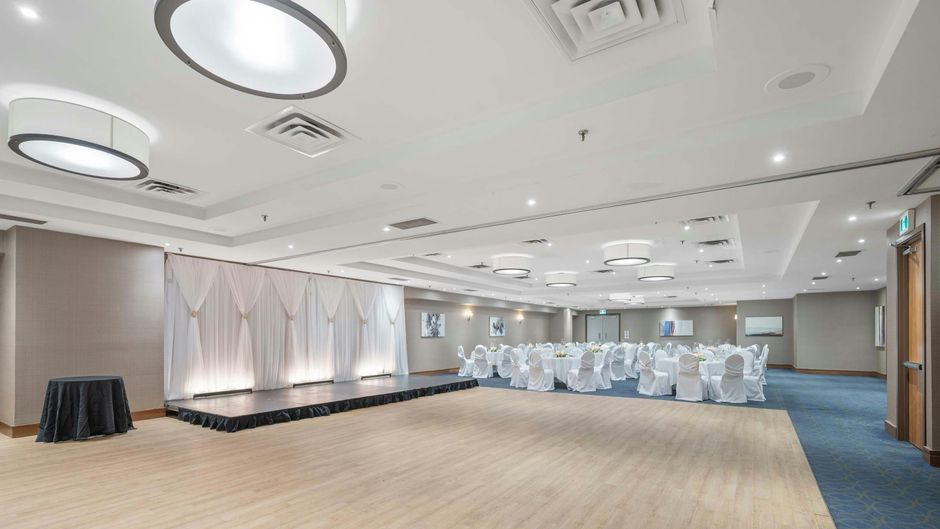 Sandman Signature Mississauga Hotel Ballroom