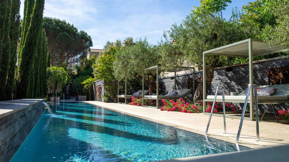 Pic Hotel Pool