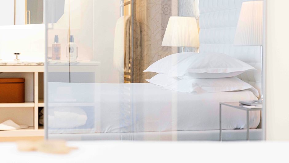 Pic Hotel Room
