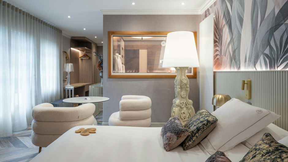 Hostellerie la Cheneaudiere Room