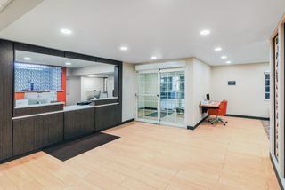 Candlewood Suites Topeka West