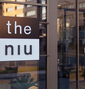 Holiday Inn - the niu, Clink Hamburg